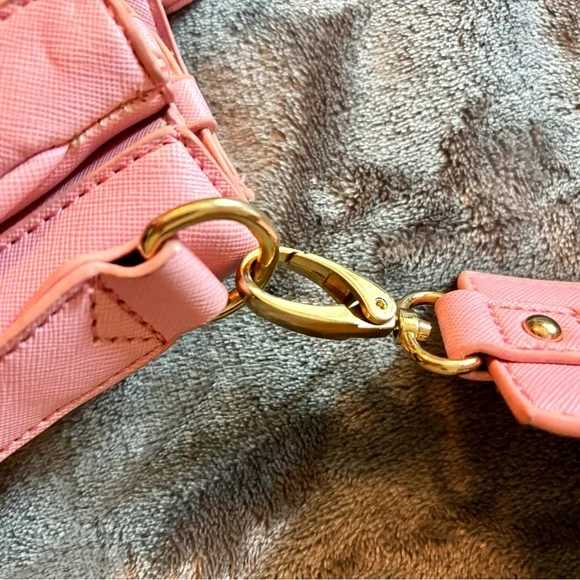 Stylish Pink BCBG Women's Handbag - Picture 4 of 9